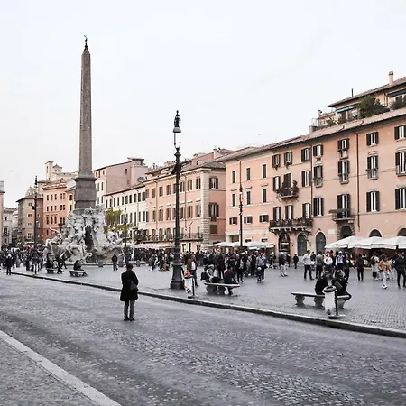 The 80 Steps Navona Modern Tower Apartamento *