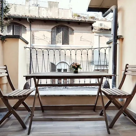 The 80 Steps Navona Modern Tower Apartamento *